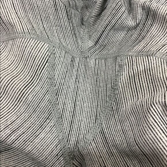 Zella Live In High Waist Athletic Leggings Size M - Picture 11 of 11